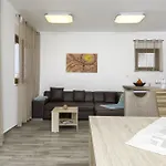 Volme With Private Pool Appartement Medulin