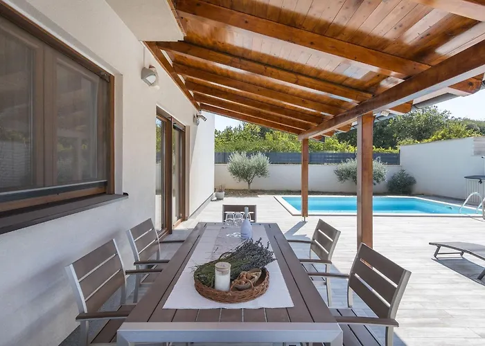 Volme With Private Pool 아파트 *