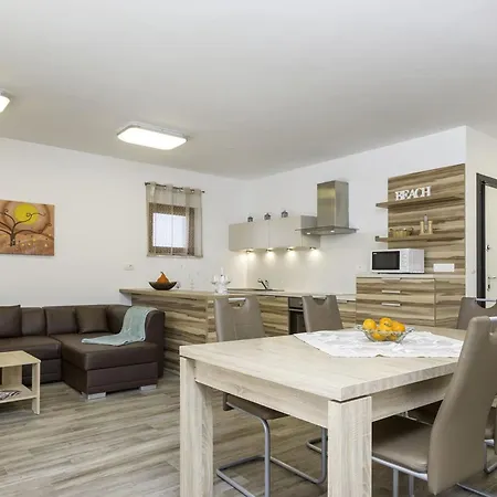 Volme With Private Pool * Medulin